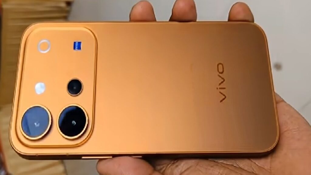 Vivo V80 Launch : 7,200mAh बैटरी और Zeiss कैमरे के साथ कल भारत में एंट्री करेगा नया V-सीरीज फोन Vivo V80 Launch