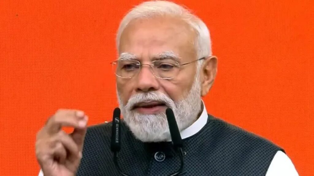 PM Modi के सार्वजनिक जीवन के 25 साल पूरे, बोले- देश ने मुझे बहुत कुछ दिया, मेरा दायित्व भी अधिक
