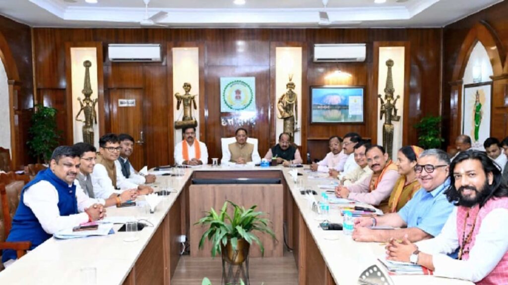 Chhattisgarh Cabinet Decision: पूर्व अग्निवीरों की भर्ती को मंजूरी, आदिम जाति विकास विभाग का बदलेगा नाम
